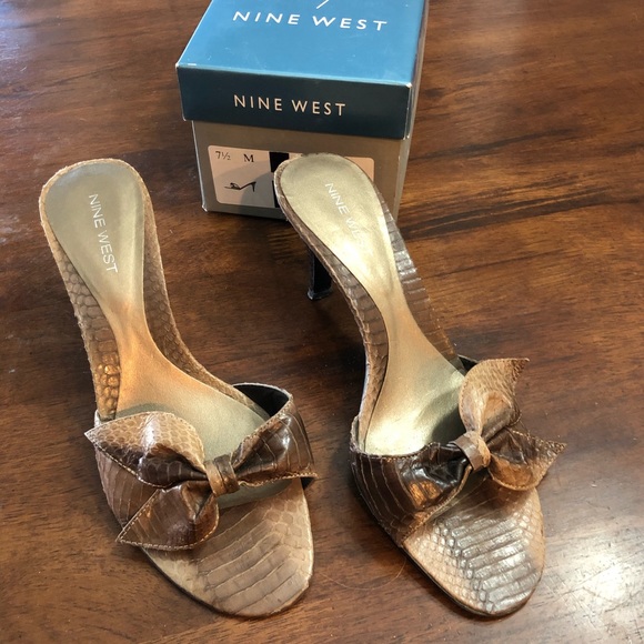 Dark Brown Snake 3 inch Heel - Picture 3 of 3